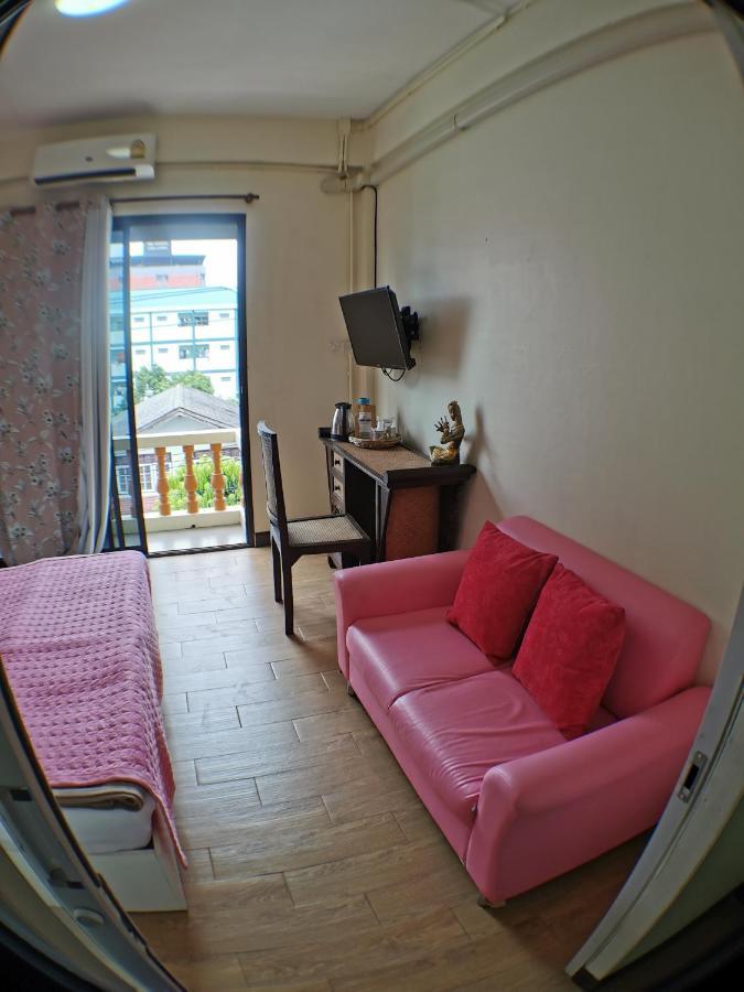 59Indy Guesthouse Bangkok Exteriör bild
