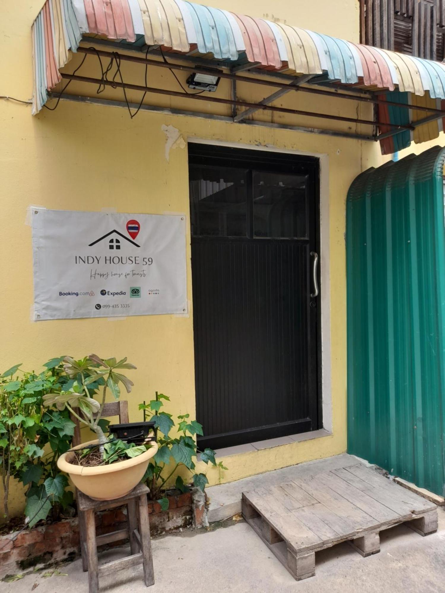 59Indy Guesthouse Bangkok Exteriör bild